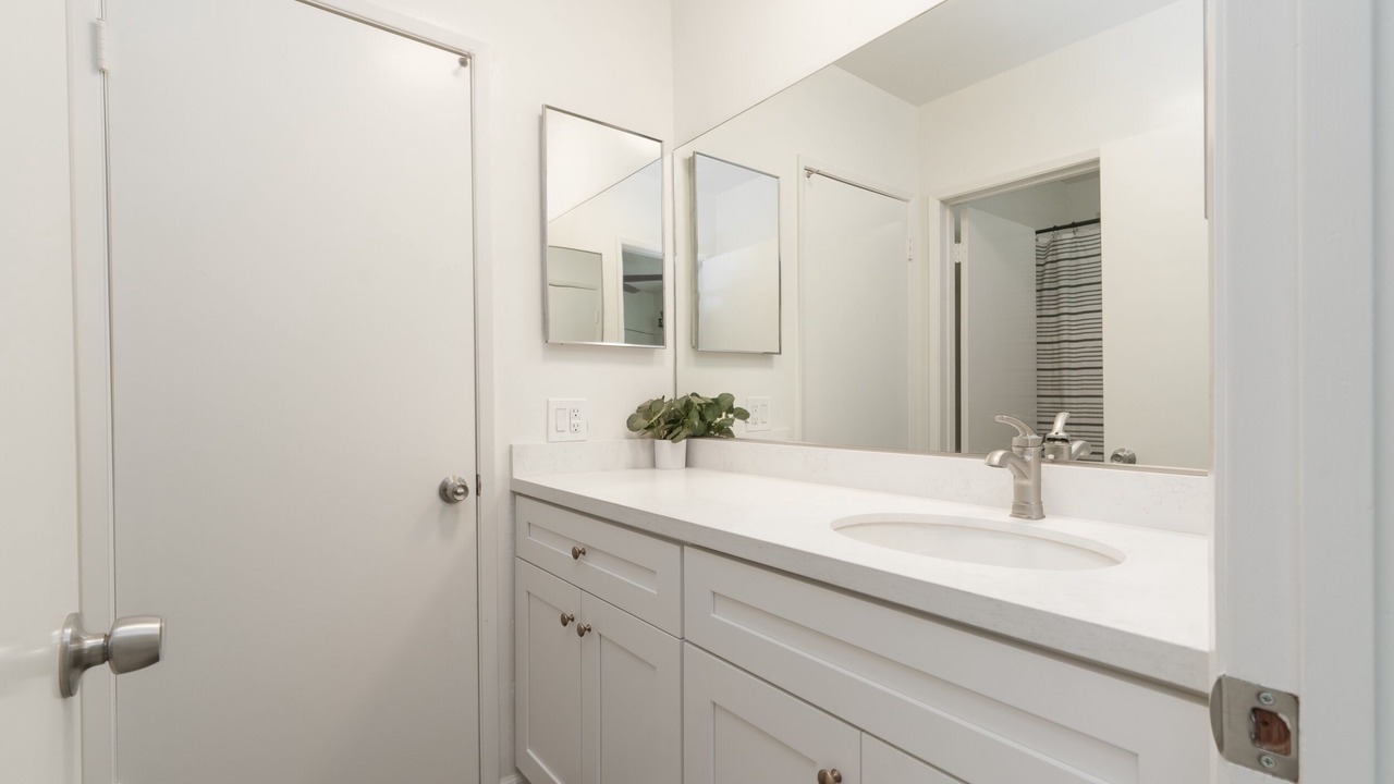 Photo of Bathroom in Calabasas