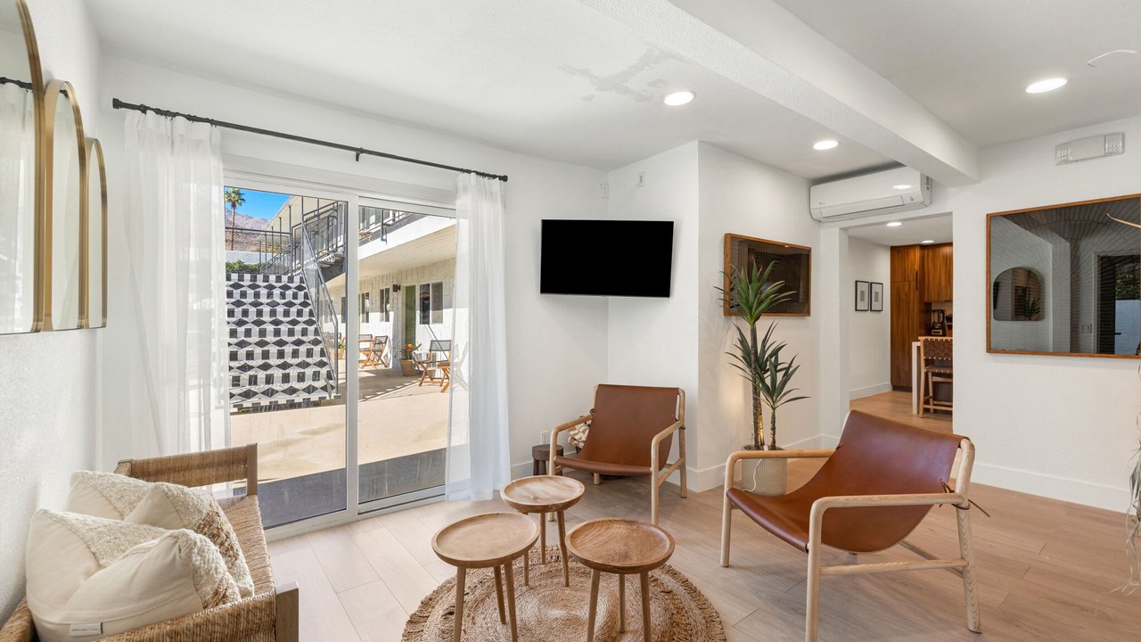 Photo of Others in Uptown Design District