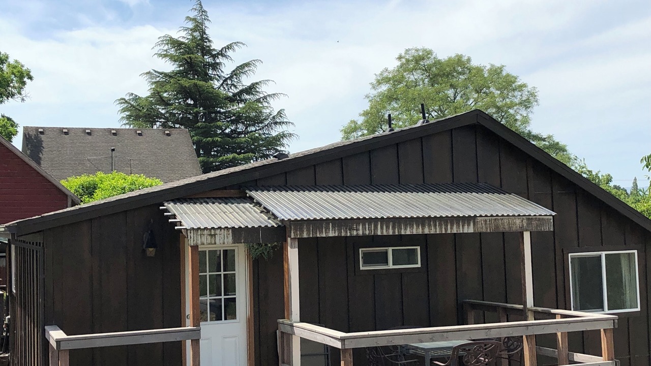 Photo of Outdoor in Banks
