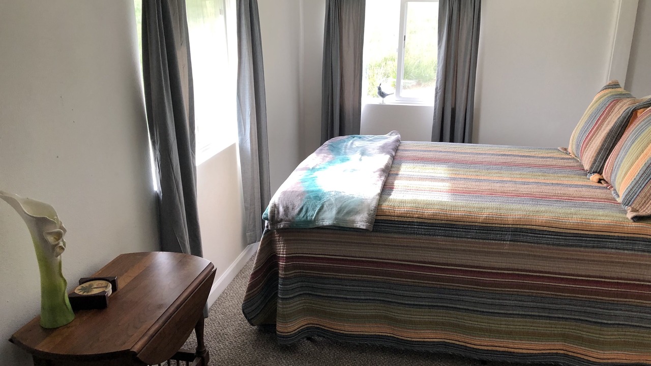 Photo of Bedroom in Banks