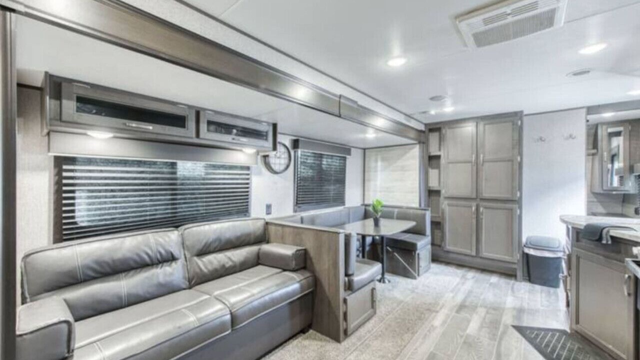 Photo of Livingroom in Tower District