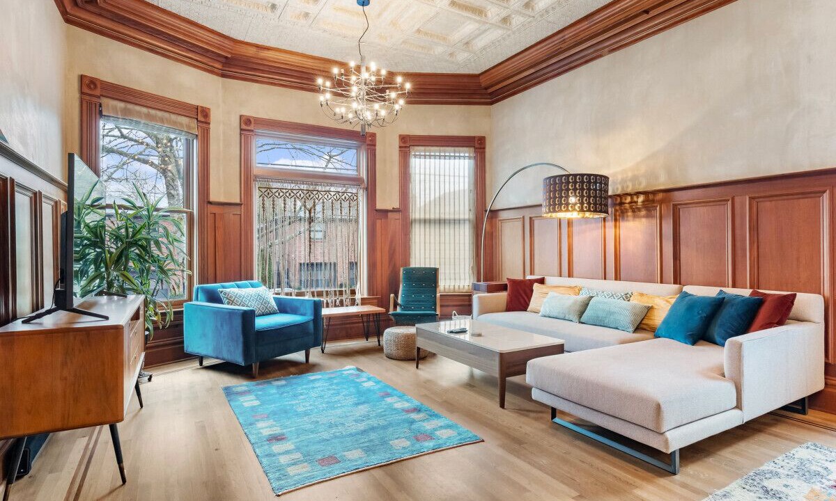 Photo of Livingroom in Belmont