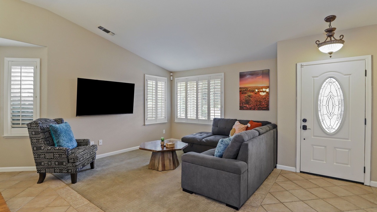 Photo of Livingroom in Turlock