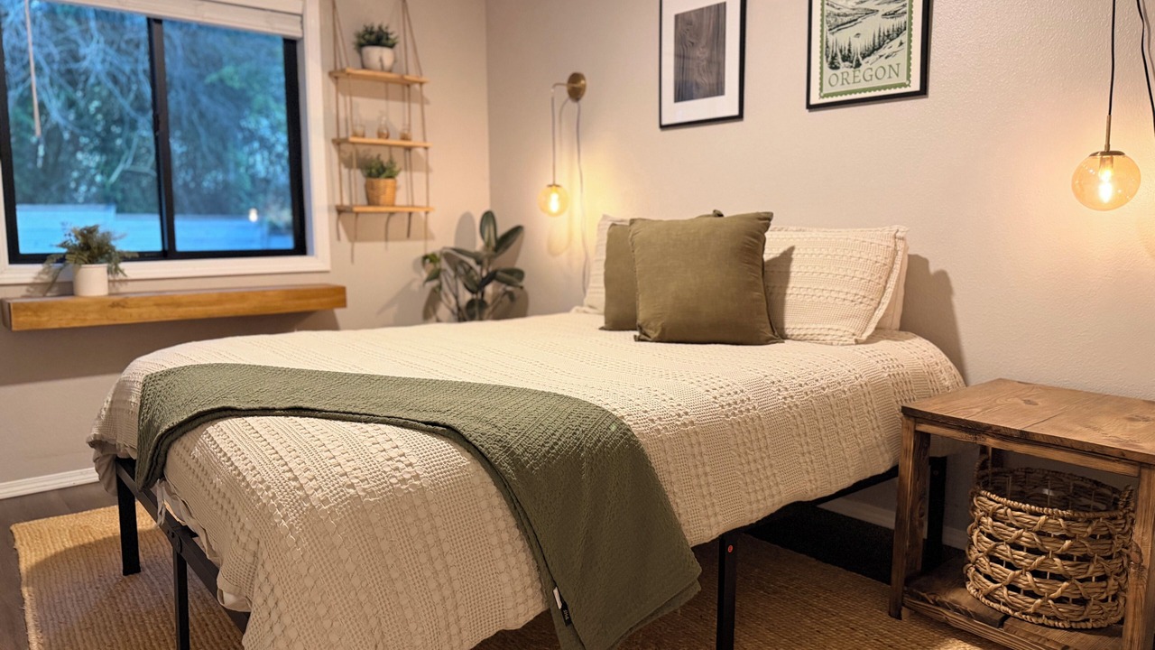 Photo of Bedroom in Happy Valley