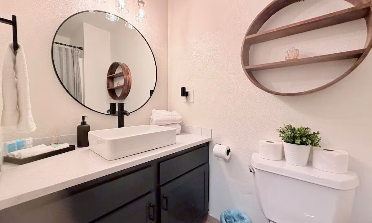 Photo of Bathroom in Happy Valley