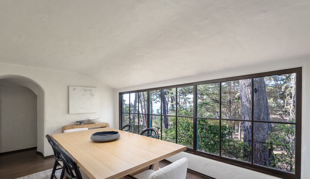 Photo of Livingroom in Northwest Carmel