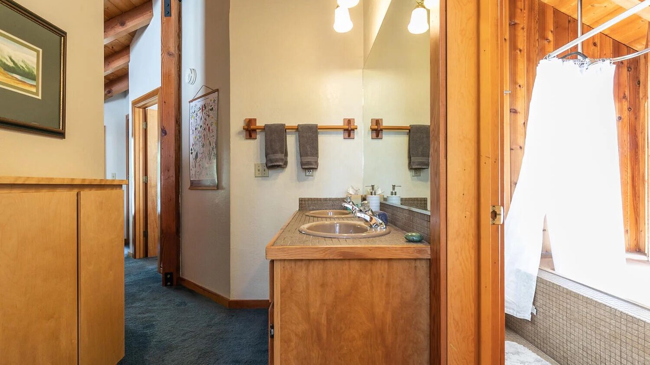 Photo of Bathroom in Alpine Meadows