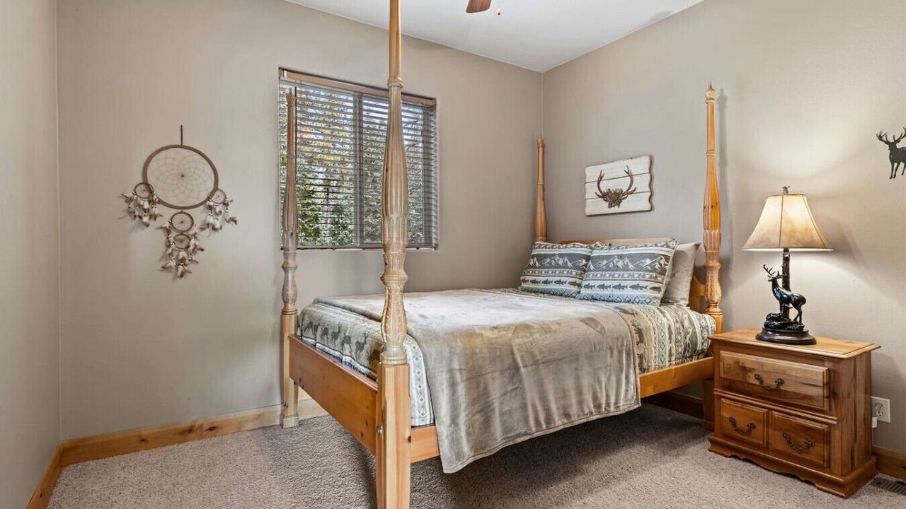 Photo of Bedroom in Meadow View Heights