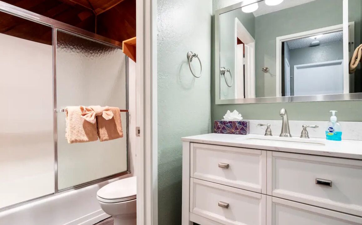 Photo of Bathroom in Majestic Pines