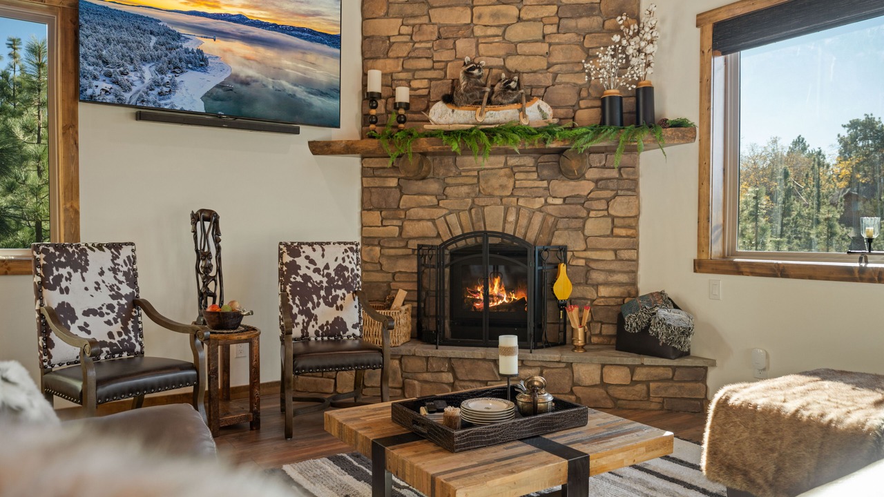 Photo of Livingroom in Upper Moonridge