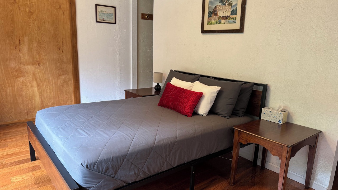 Photo of Bedroom in Corvallis