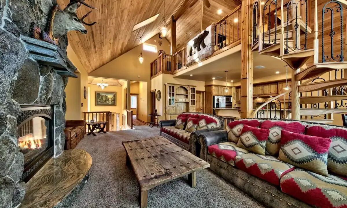 Photo of Livingroom in Tahoe Paradise