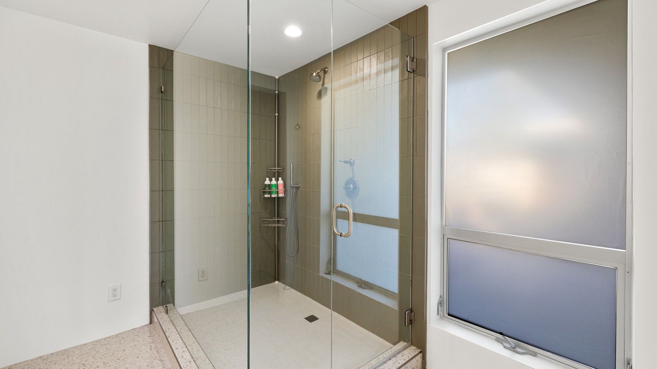 Photo of Bathroom in Indian Canyon