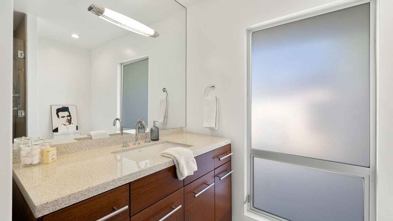 Photo of Bathroom in Indian Canyon