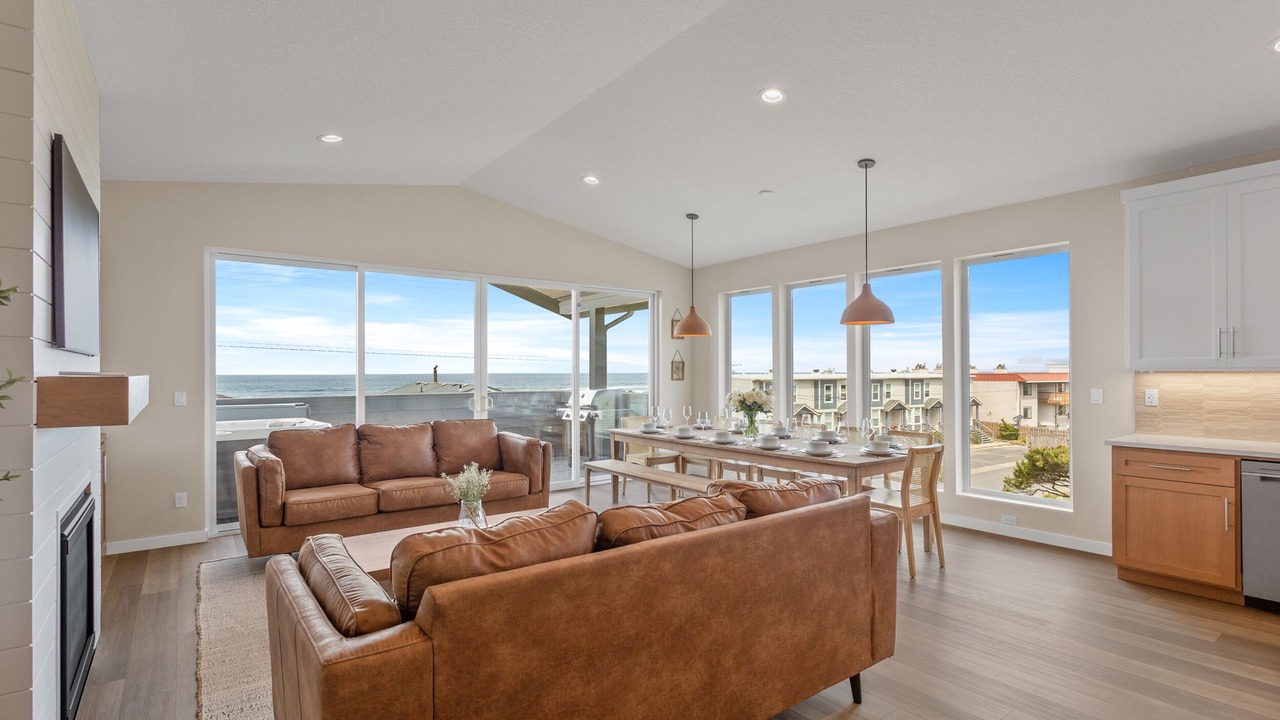Photo of Livingroom in Rockaway Beach