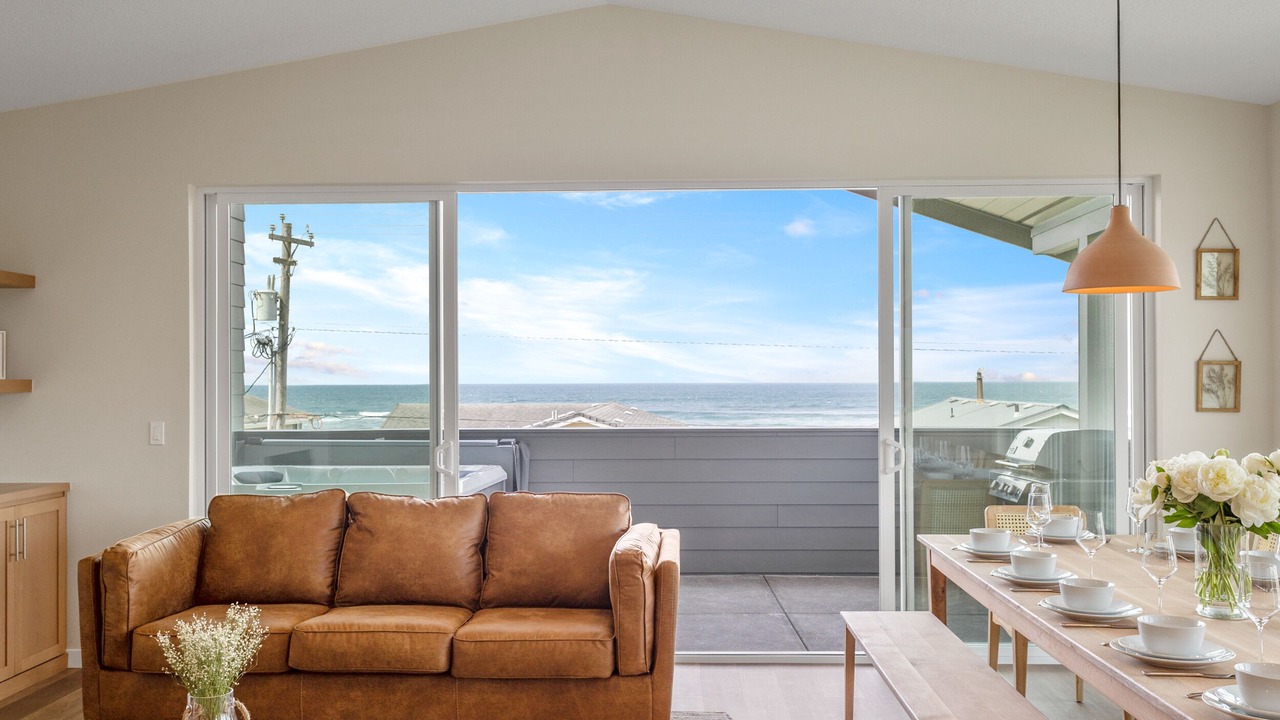 Photo of Livingroom in Rockaway Beach