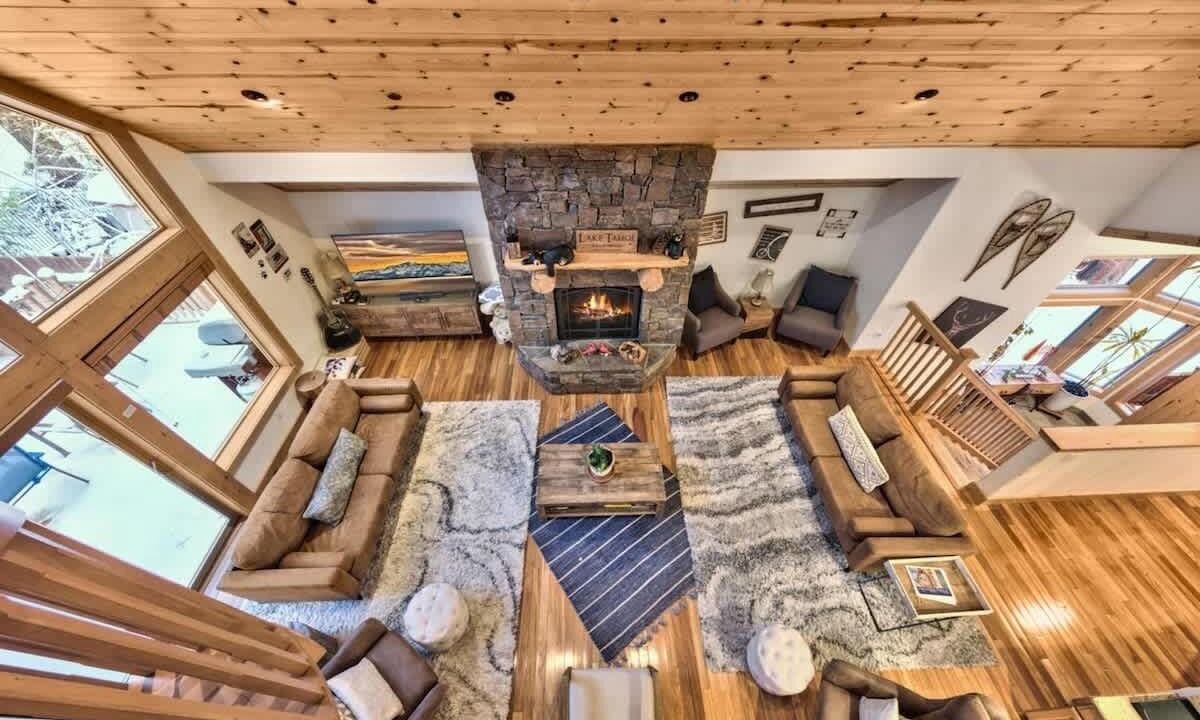Photo of Livingroom in Pioneer Trail