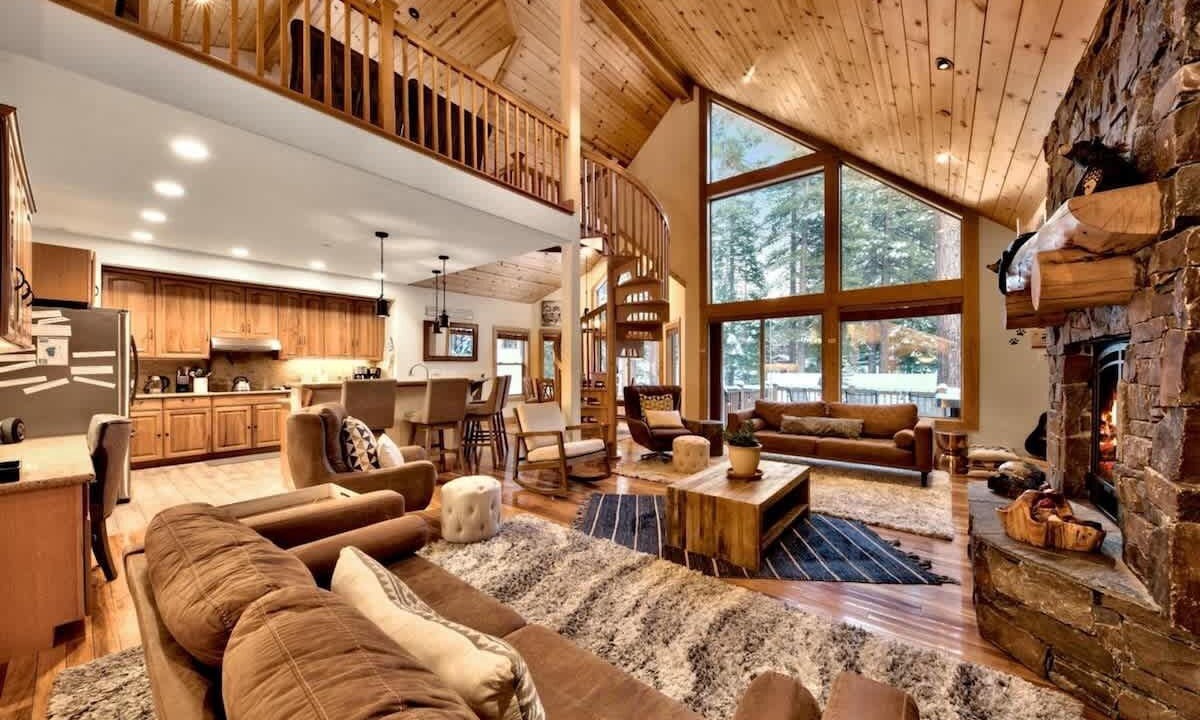 Photo of Livingroom in Pioneer Trail