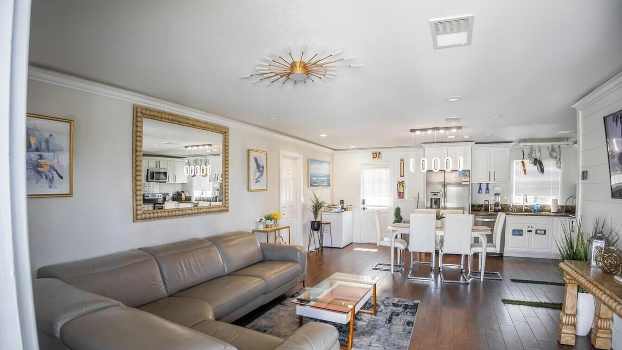 Photo of Bedroom in Lincoln Acres