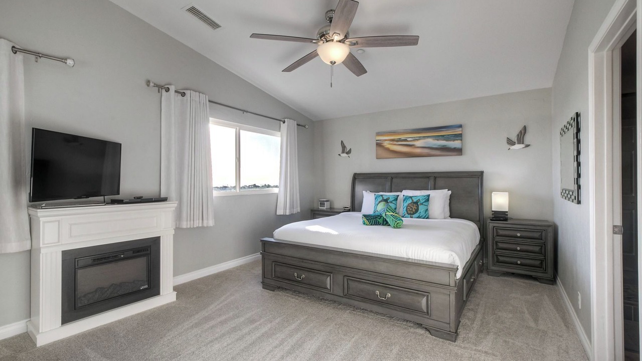 Photo of Bedroom in Fire Mountain