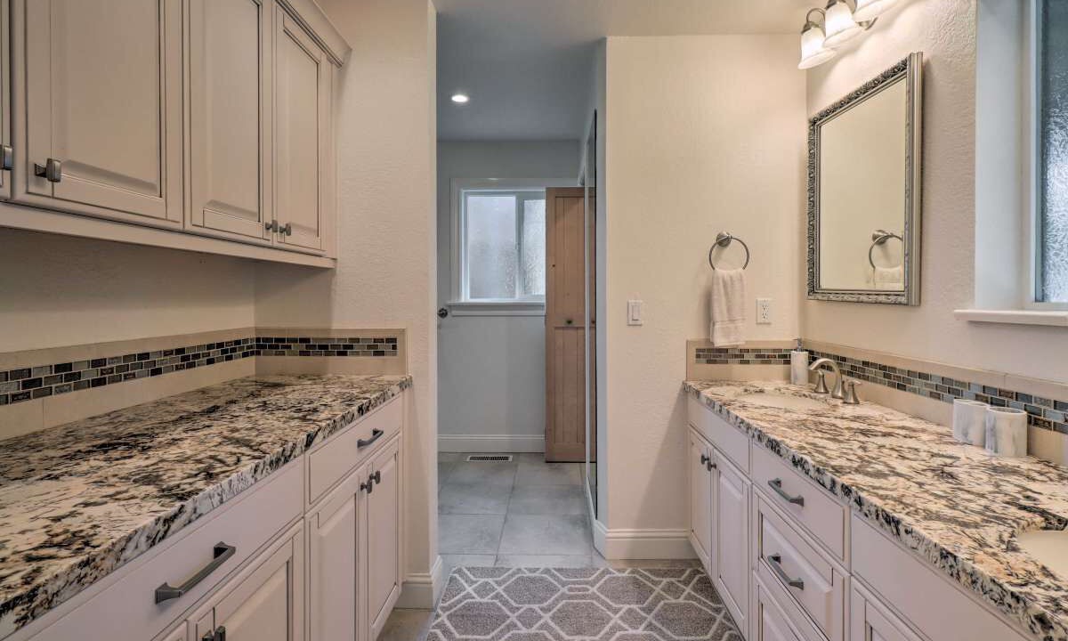Photo of Bathroom in Tahoe Keys