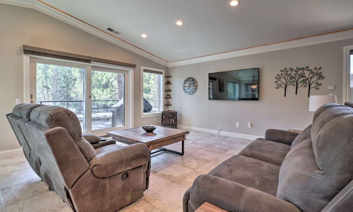 Photo of Livingroom in Tahoe Keys