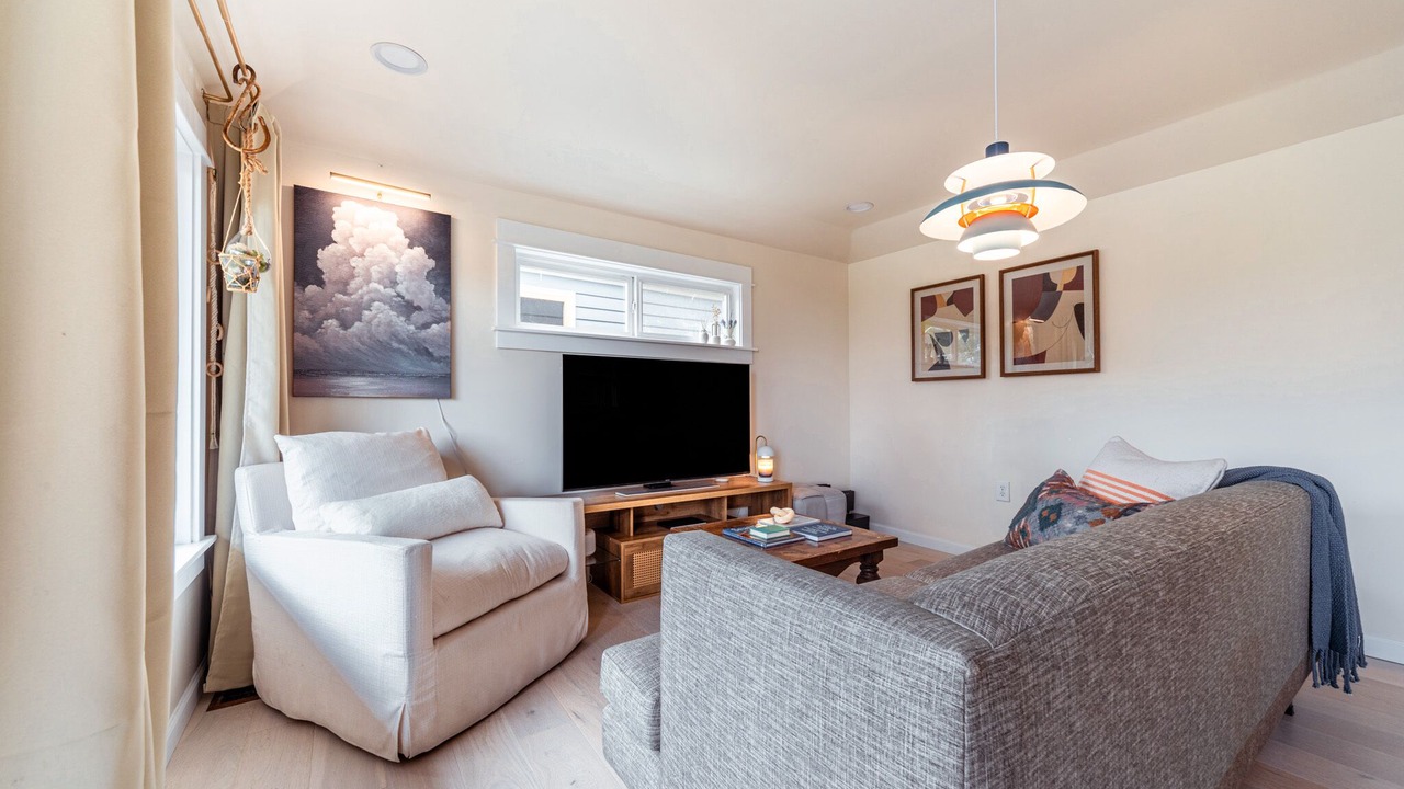 Photo of Bedroom in Maple Leaf