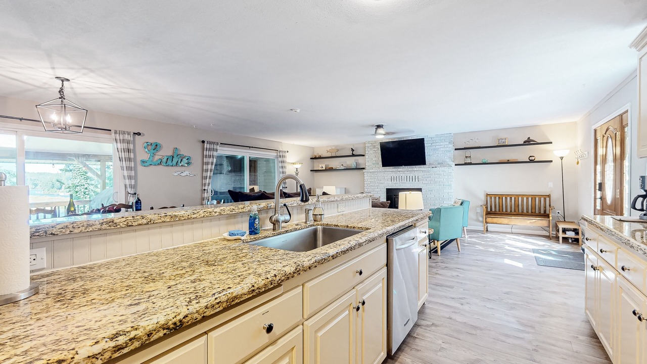 Photo of Kitchen in Lakeside