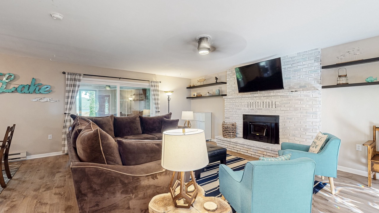 Photo of Livingroom in Lakeside