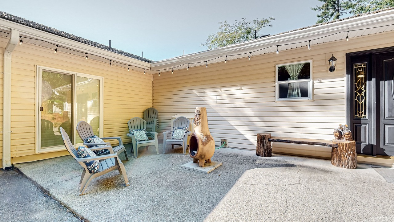 Photo of Patio Balcony in Lakeside