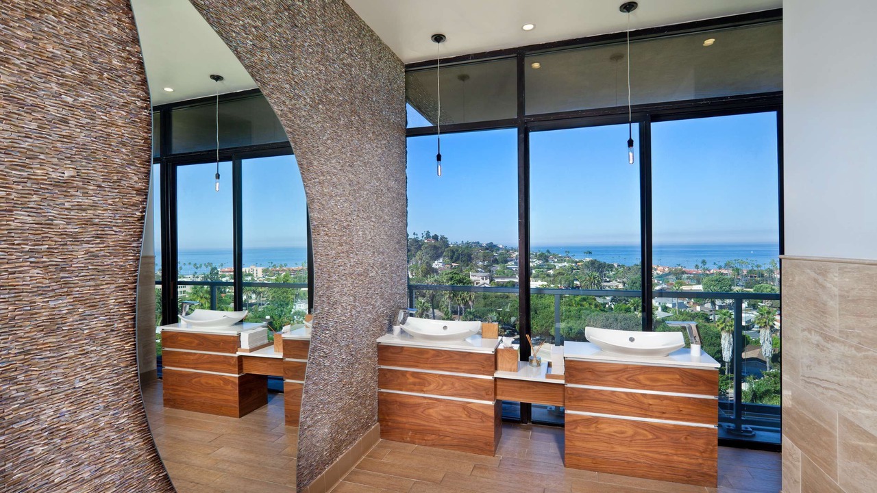 Photo of Bathroom in La Jolla Shores