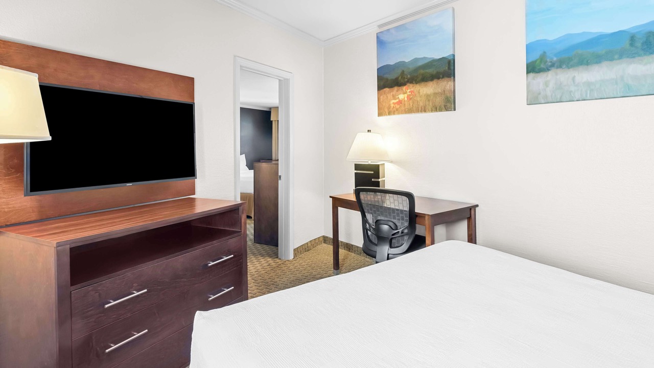 Photo of Bedroom in Lakeview