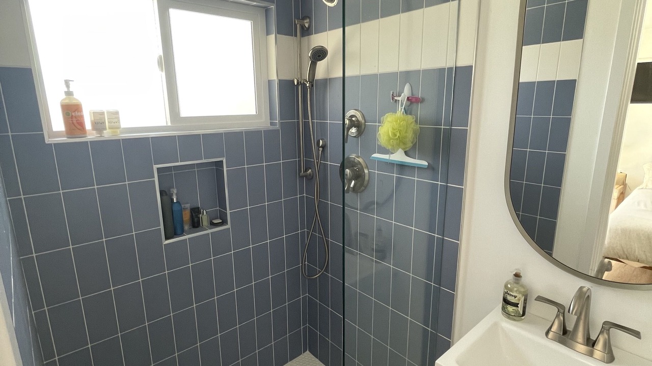 Photo of Bathroom in East Side Capistrano