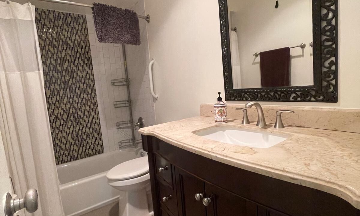 Photo of Bathroom in La Jolla Shores
