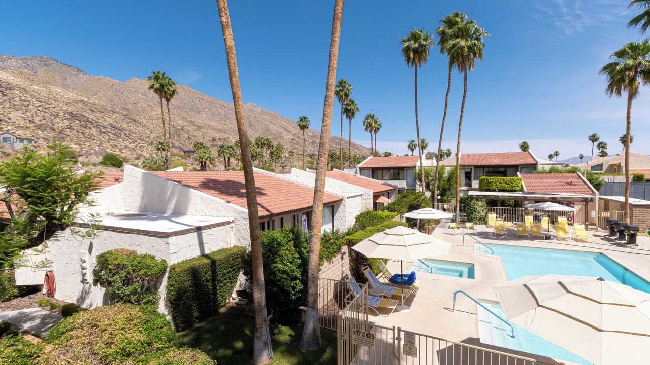 Photo of Outdoor in Canyon Corridor