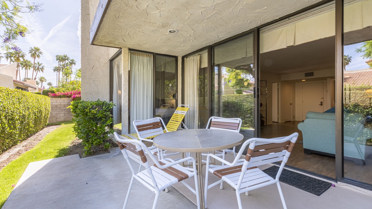 Photo of Patio Balcony in Canyon Corridor