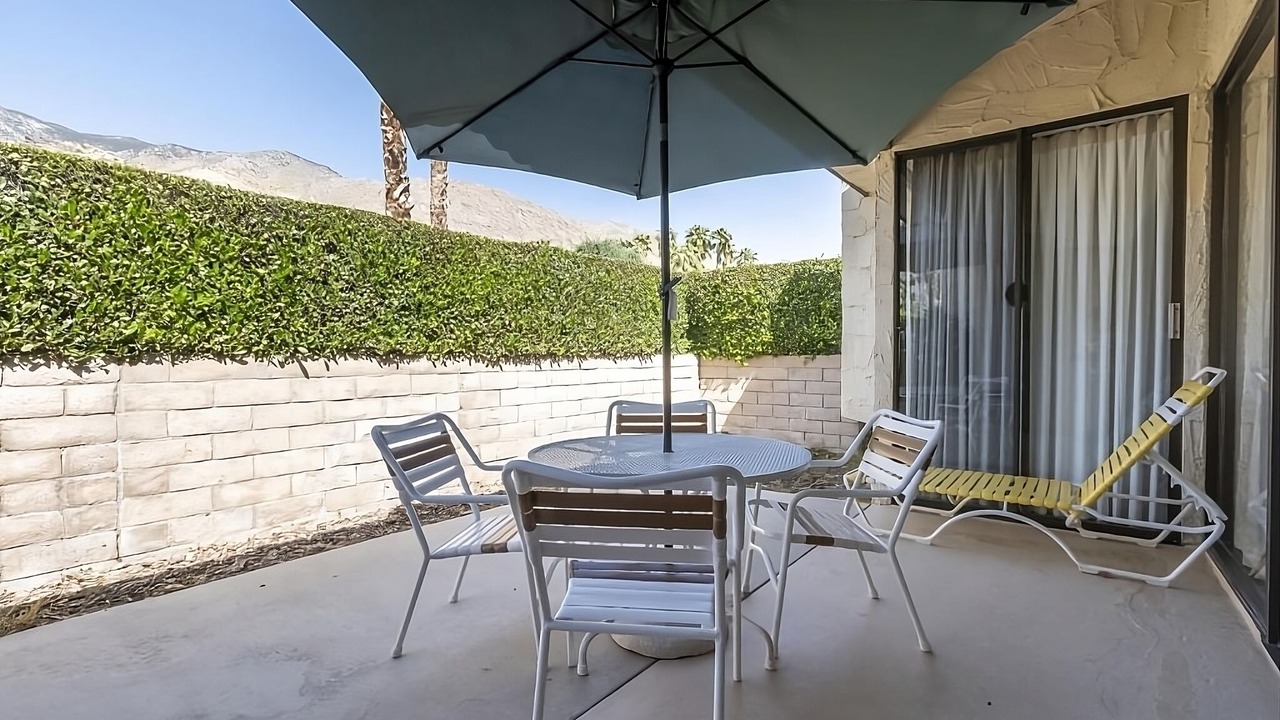 Photo of Patio Balcony in Canyon Corridor