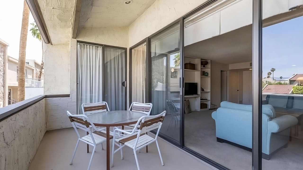 Photo of Patio Balcony in Canyon Corridor