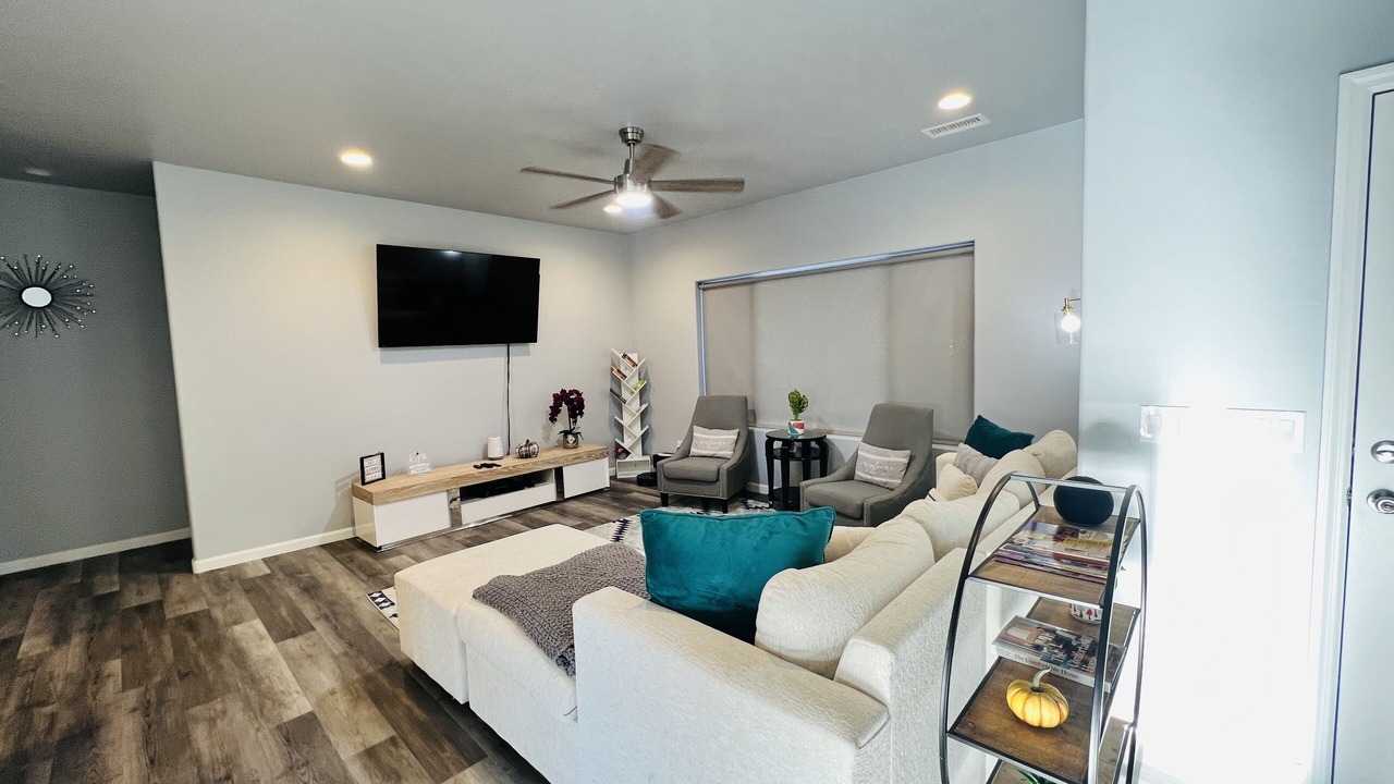 Photo of Livingroom in Cottonwood-Verde Village