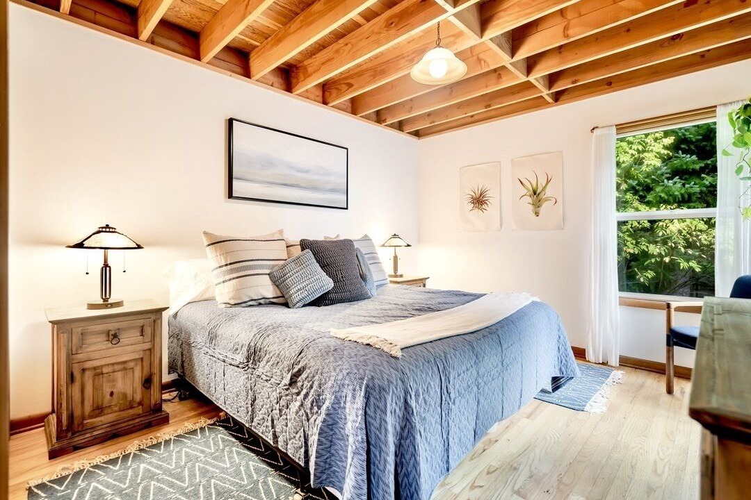 Photo of Bedroom in Neahkahnie Beach