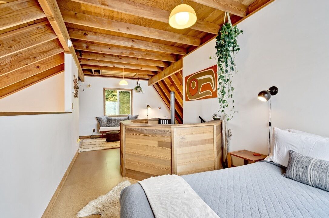 Photo of Bedroom in Neahkahnie Beach