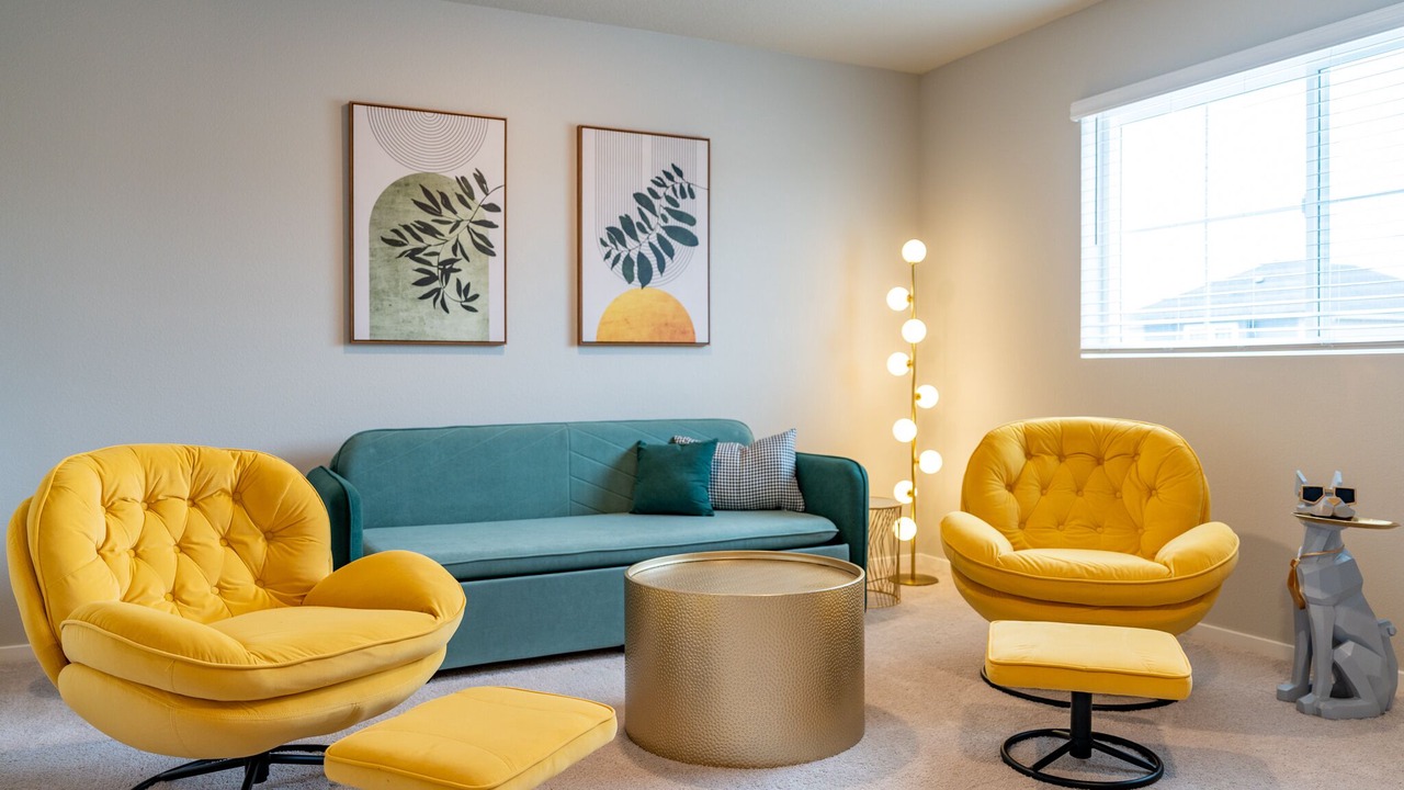 Photo of Livingroom in Old Farm District