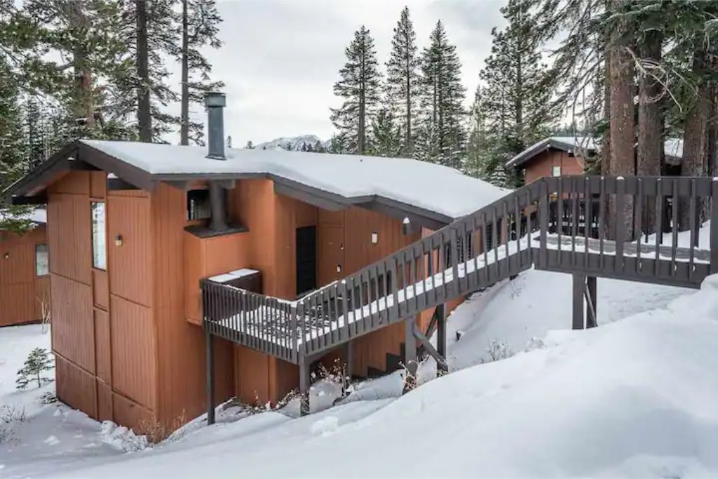 Photo of Outdoor in Mammoth Lakes