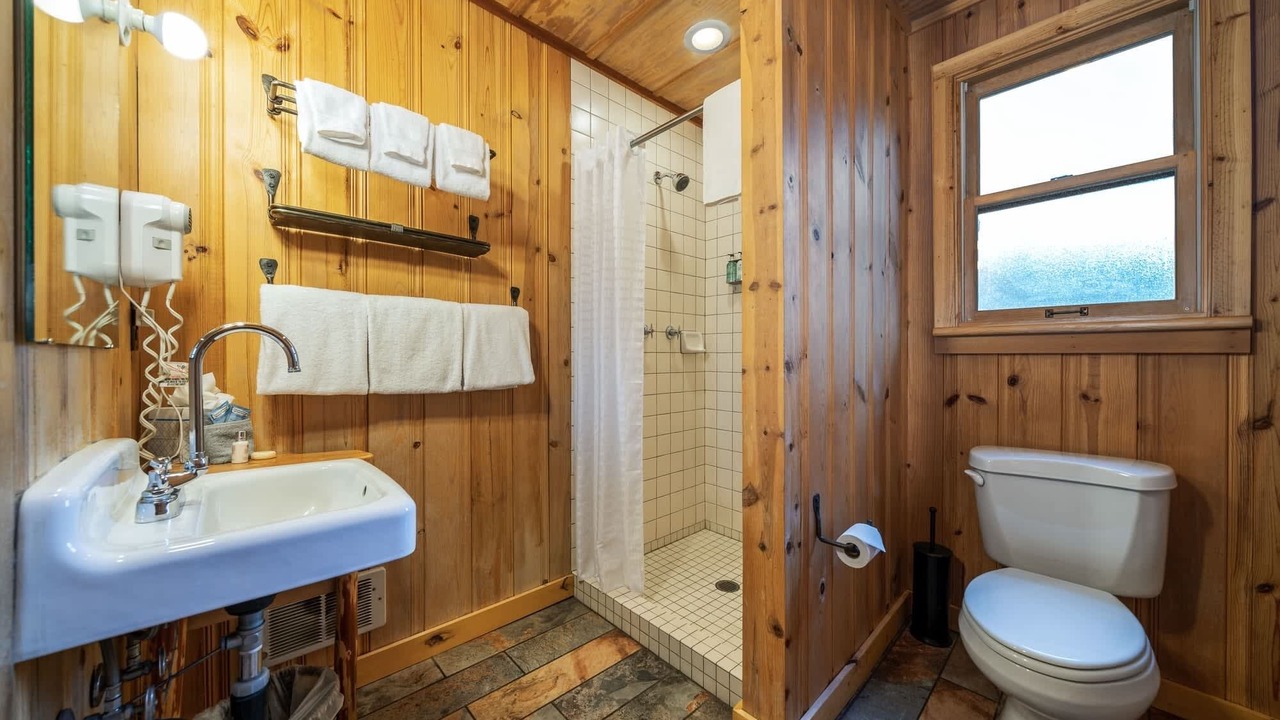 Photo of Bathroom in Mazama