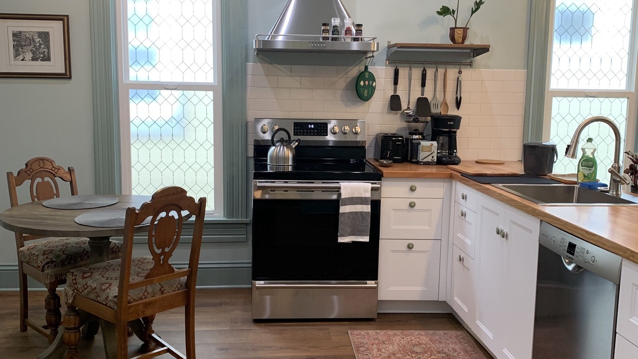 Photo of Kitchen in King