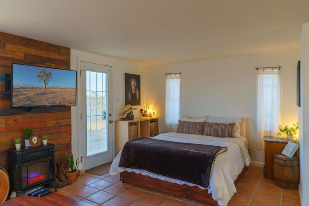 Photo of Bedroom in Landers