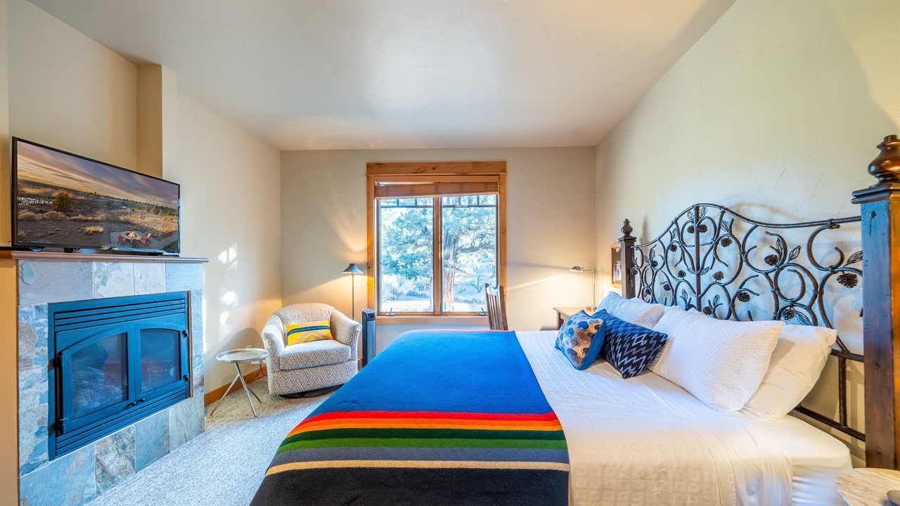 Photo of Bedroom in Powell Butte