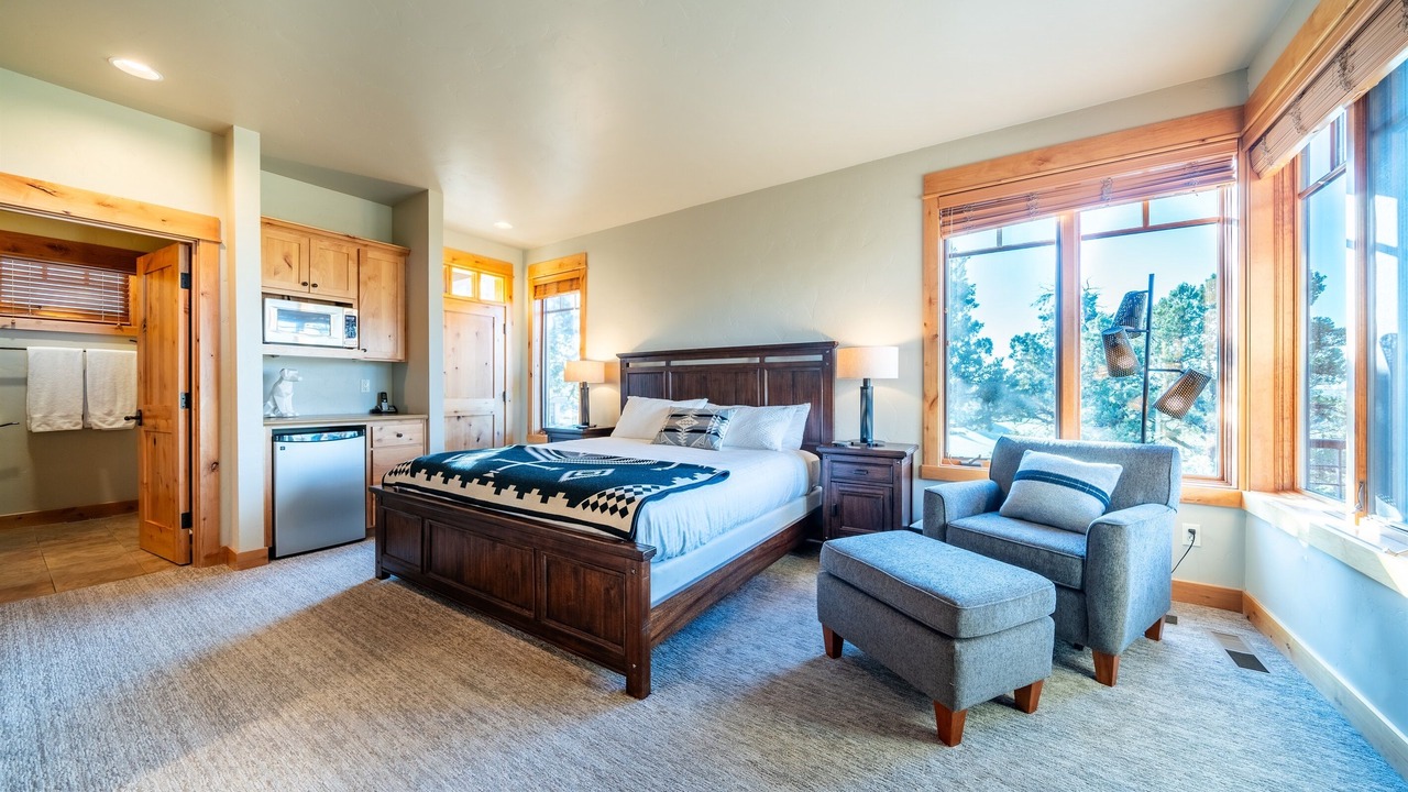 Photo of Bedroom in Powell Butte