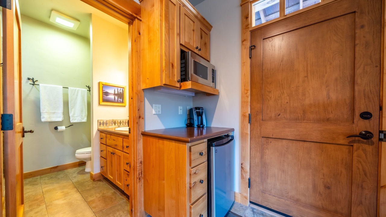 Photo of Bathroom in Powell Butte