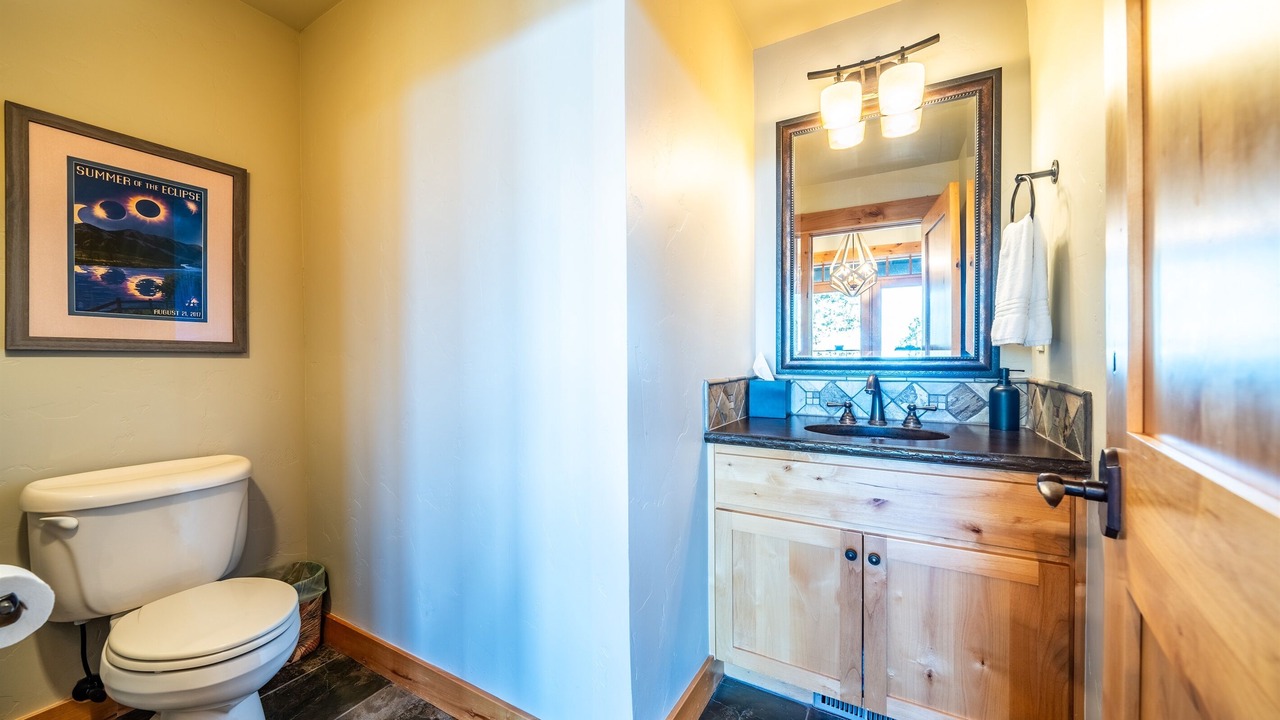 Photo of Bathroom in Powell Butte